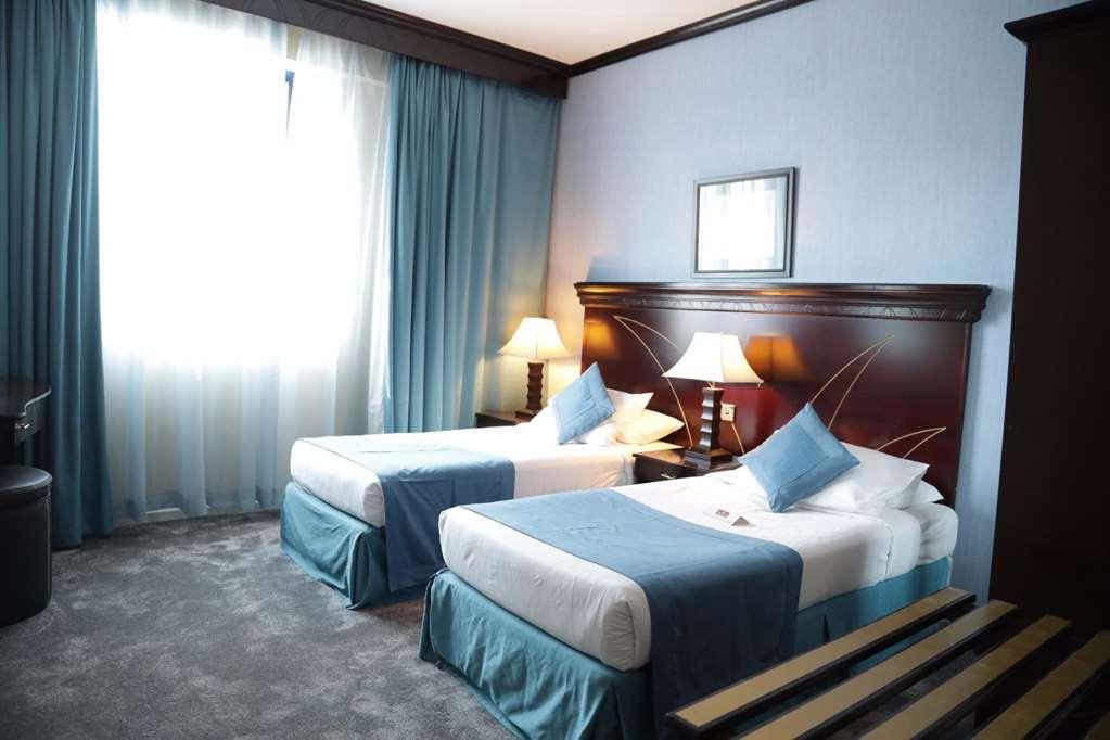Al Jawhara Hotel Apartments Дубай Стая снимка