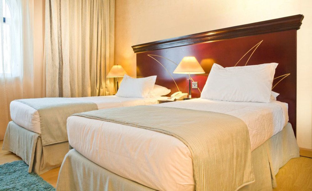 Al Jawhara Hotel Apartments Дубай Екстериор снимка